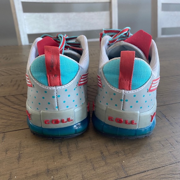 Puma Shoes - Picture 3 of 5